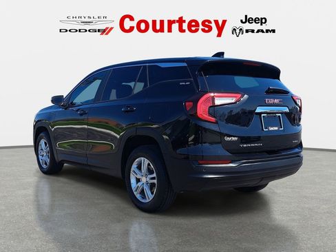 Used 2023 GMC Terrain SLE AWD/4WD image 7
