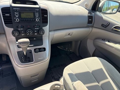 Used 2012 Kia Sedona EX image 16