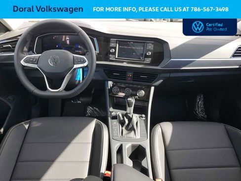 Certified 2024 Volkswagen Jetta SE FWD image 10