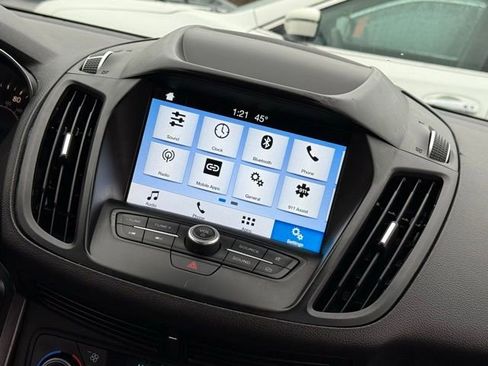 Certified 2019 Ford Escape SE image 25