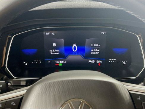 Used 2022 Volkswagen Jetta SE FWD image 12