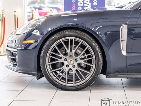 Used 2023 Porsche Panamera 4 Platinum Edition w/ Assistance Package AWD/4WD image 7