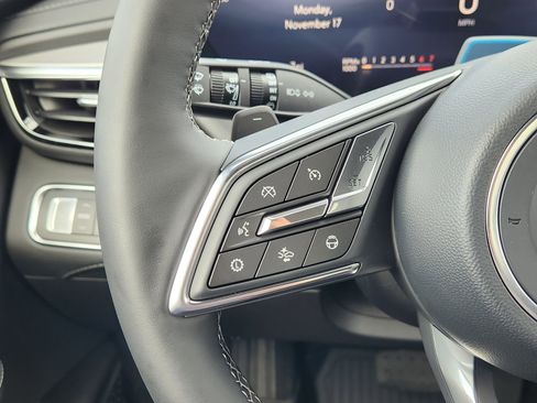 New 2026 Buick Enclave Avenir w/ Super Cruise Package image 32