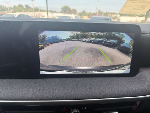Used 2026 Nissan Kicks SV w/ SV Premium Package FWD image 21