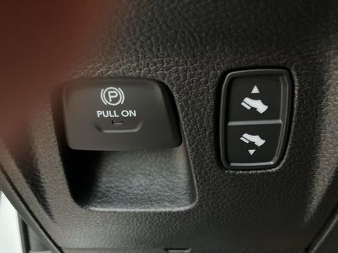 Used 2022 RAM 1500 Big Horn image 26