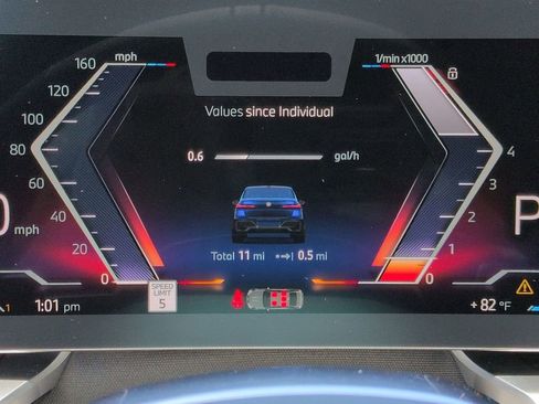 New 2026 BMW 760i xDrive w/ Executive Package image 28