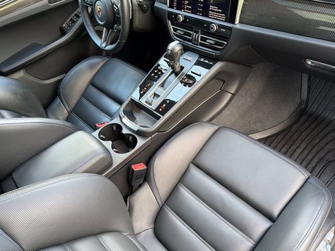 Used 2025 Porsche Macan GTS image 20