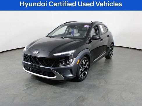 Certified 2022 Hyundai Kona Limited FWD image 2