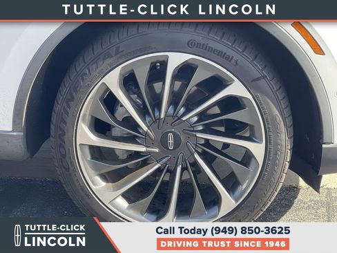 Certified 2021 Lincoln Aviator Reserve w/ Equipment Group 202A AWD/4WD image 10