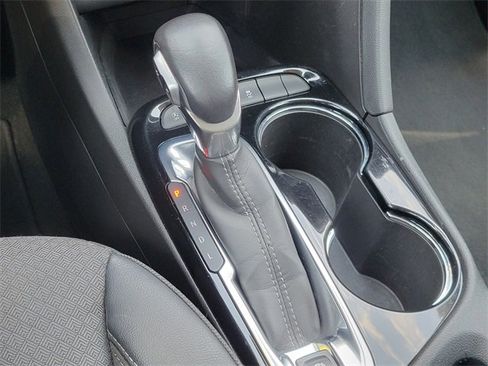 Used 2022 Buick Encore GX Select w/ Sport Touring Package image 25