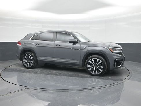 Used 2021 Volkswagen Atlas Cross Sport SEL R-Line image 11