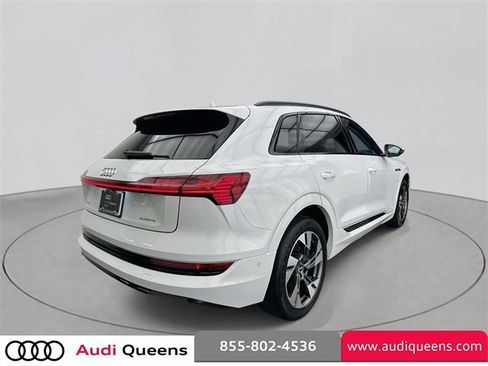 Used 2021 Audi e-tron Premium w/ Convenience Plus Package image 4