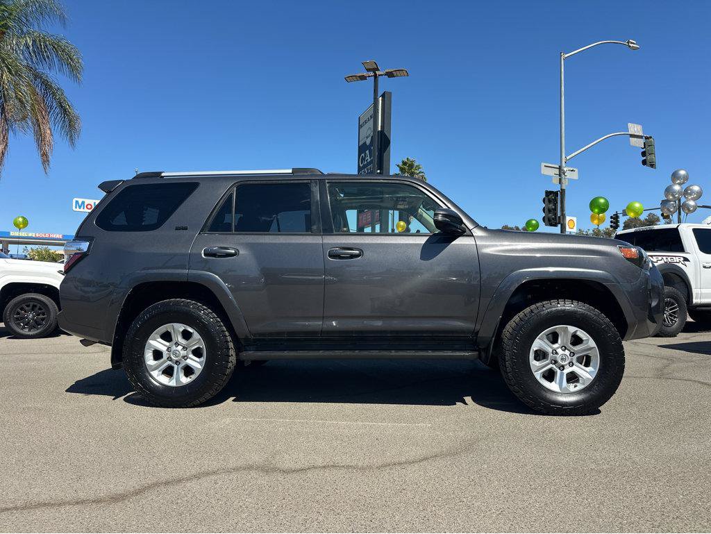 Used 2019 Toyota 4Runner SR5 Premium AWD/4WD image 40
