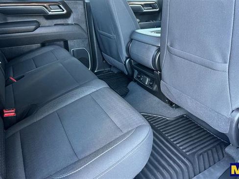 Used 2025 Chevrolet Silverado 1500 LT image 18