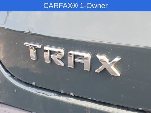 Used 2025 Chevrolet Trax LT FWD image 28