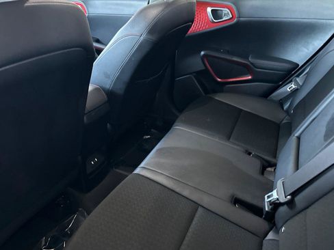Used 2023 Kia Soul GT-Line FWD image 12