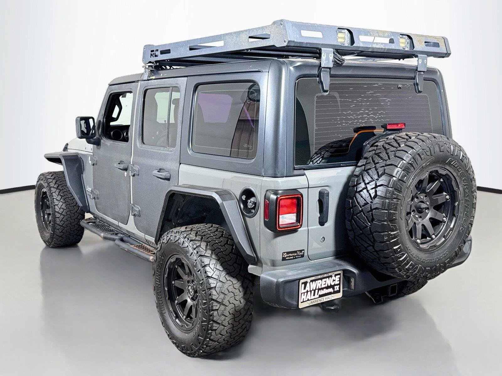 Used 2018 Jeep Wrangler Unlimited Sport AWD/4WD image 6