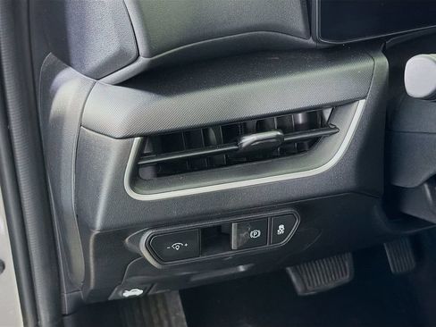Used 2025 Kia K4 FWD image 13