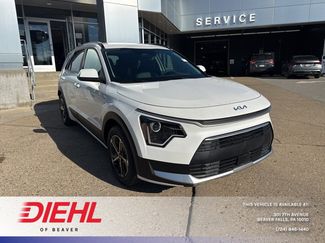 New 2025 Kia Niro EX w/ EX Cold Weather Package video 1