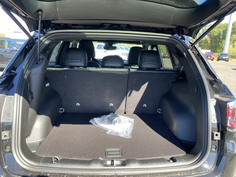 New 2026 Jeep Compass Limited image 5