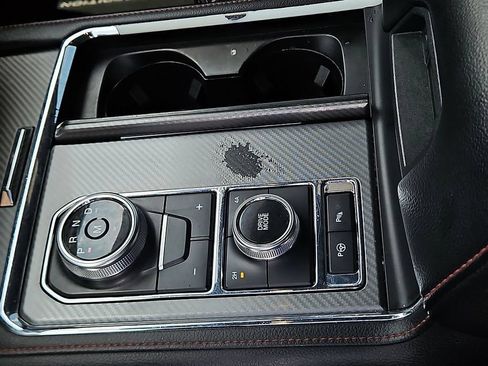 Used 2019 Ford Expedition Max Limited w/ Equipment Group 303A AWD/4WD image 25