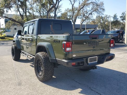 Used 2022 Jeep Gladiator Willys image 8