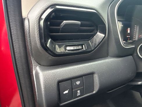 Used 2023 Honda Pilot Elite image 24