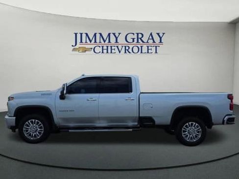 Used 2020 Chevrolet Silverado 3500 High Country AWD/4WD image 2