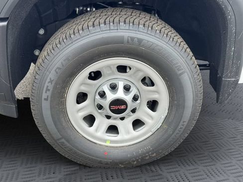 New 2026 GMC Sierra 2500 Pro w/ 1SA Pro Safety Plus Package AWD/4WD image 27