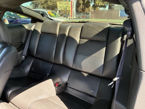 Used 2006 Ford Mustang Premium image 4