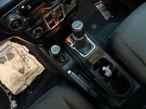 Used 2022 Jeep Gladiator Sport image 26