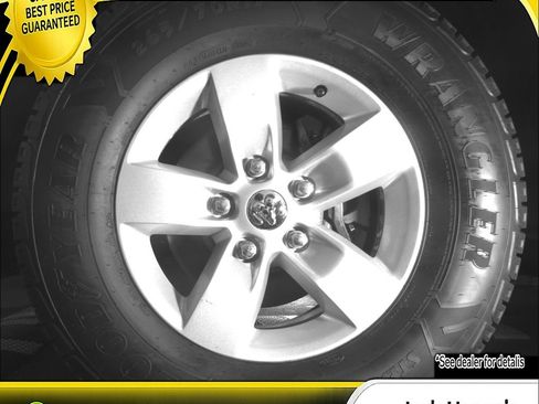 Used 2019 RAM 1500 Classic SLT AWD/4WD image 22
