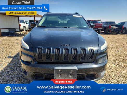 Used 2018 Jeep Cherokee Latitude w/ Altitude Package FWD image 7