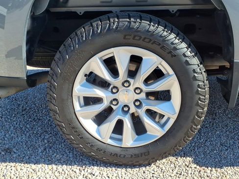 Used 2022 Chevrolet Silverado 1500 Custom image 11