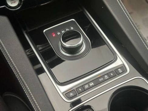 Used 2017 Jaguar F-PACE R-Sport AWD/4WD image 21