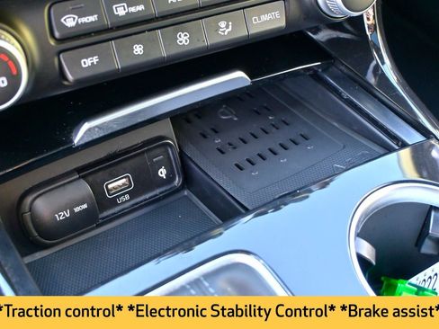 Used 2022 Kia Stinger GT-Line w/ Sun & Sound Package image 9