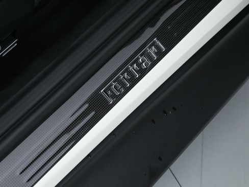 Certified 2025 Ferrari Roma Spider RWD image 26