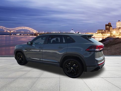 New 2026 Volkswagen Atlas Cross Sport SEL R-Line image 3