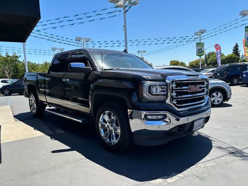 Used 2017 GMC Sierra 1500 SLT image 2