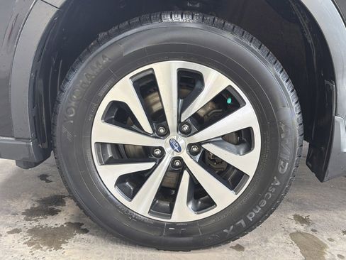 Certified 2020 Subaru Outback Premium image 9