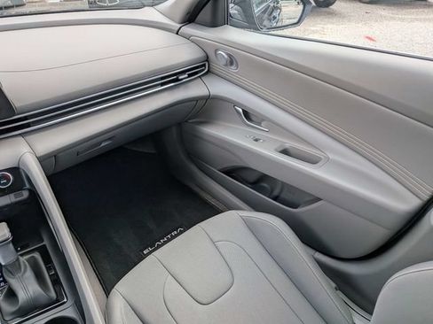 Certified 2026 Hyundai Elantra Sport FWD image 18