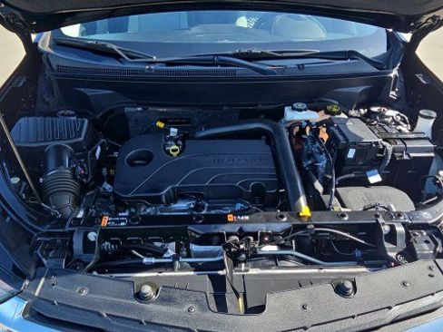 Used 2023 Chevrolet Equinox LS w/ LS Convenience Package image 29