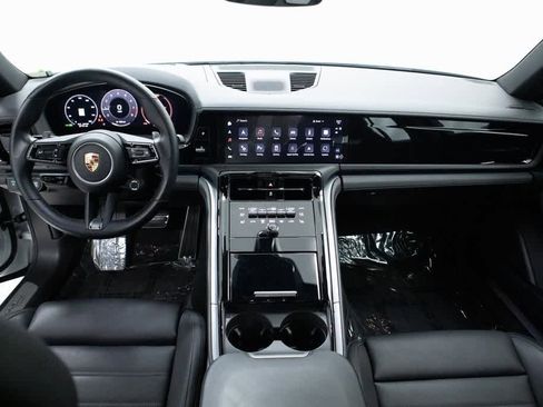 Certified 2024 Porsche Panamera 4 image 13