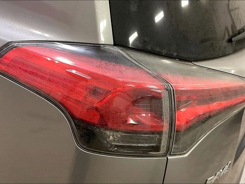 Used 2017 Toyota RAV4 XLE w/ Plus Extra Value Package AWD/4WD image 29