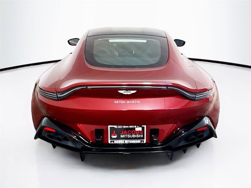 Used 2020 Aston Martin V8 Vantage Coupe RWD image 18