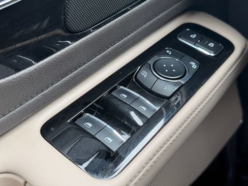 Used 2020 Lincoln Aviator 2WD image 27