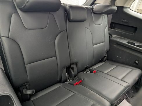 Used 2021 Kia Telluride S FWD image 12