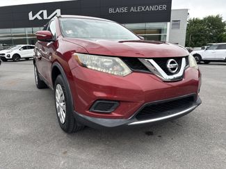 Used 2015 Nissan Rogue S AWD/4WD video 1