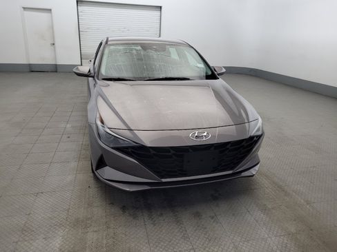 Used 2023 Hyundai Elantra SEL w/ Convenience Package FWD image 14
