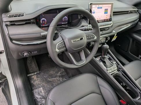 New 2026 Jeep Compass Limited w/ Sun, Sound & Navigation Group AWD/4WD image 13